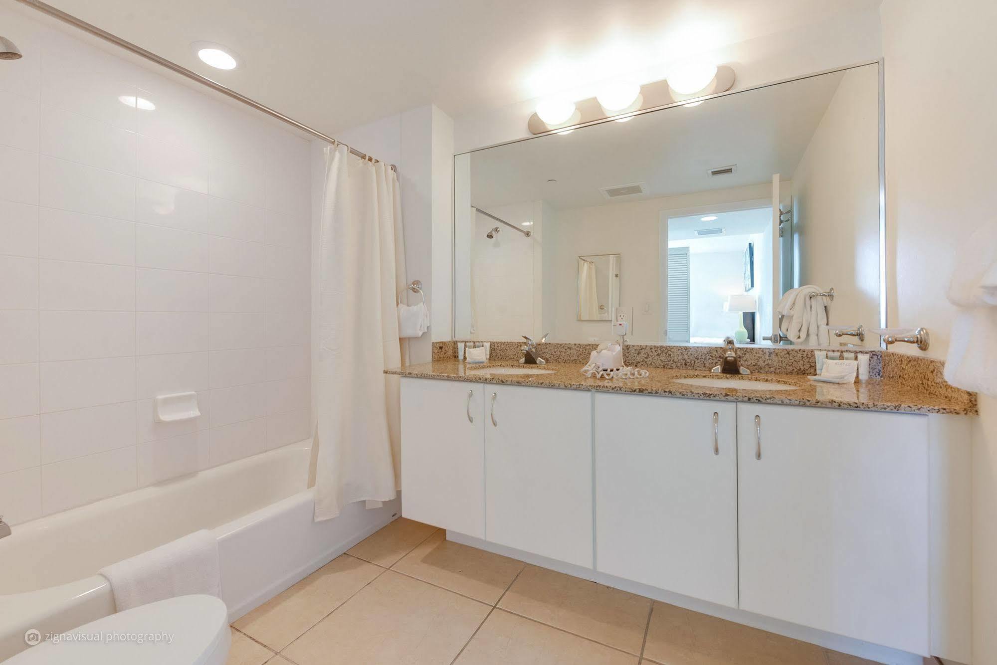 Global Luxury Suites At One Broadway Miami Exterior foto