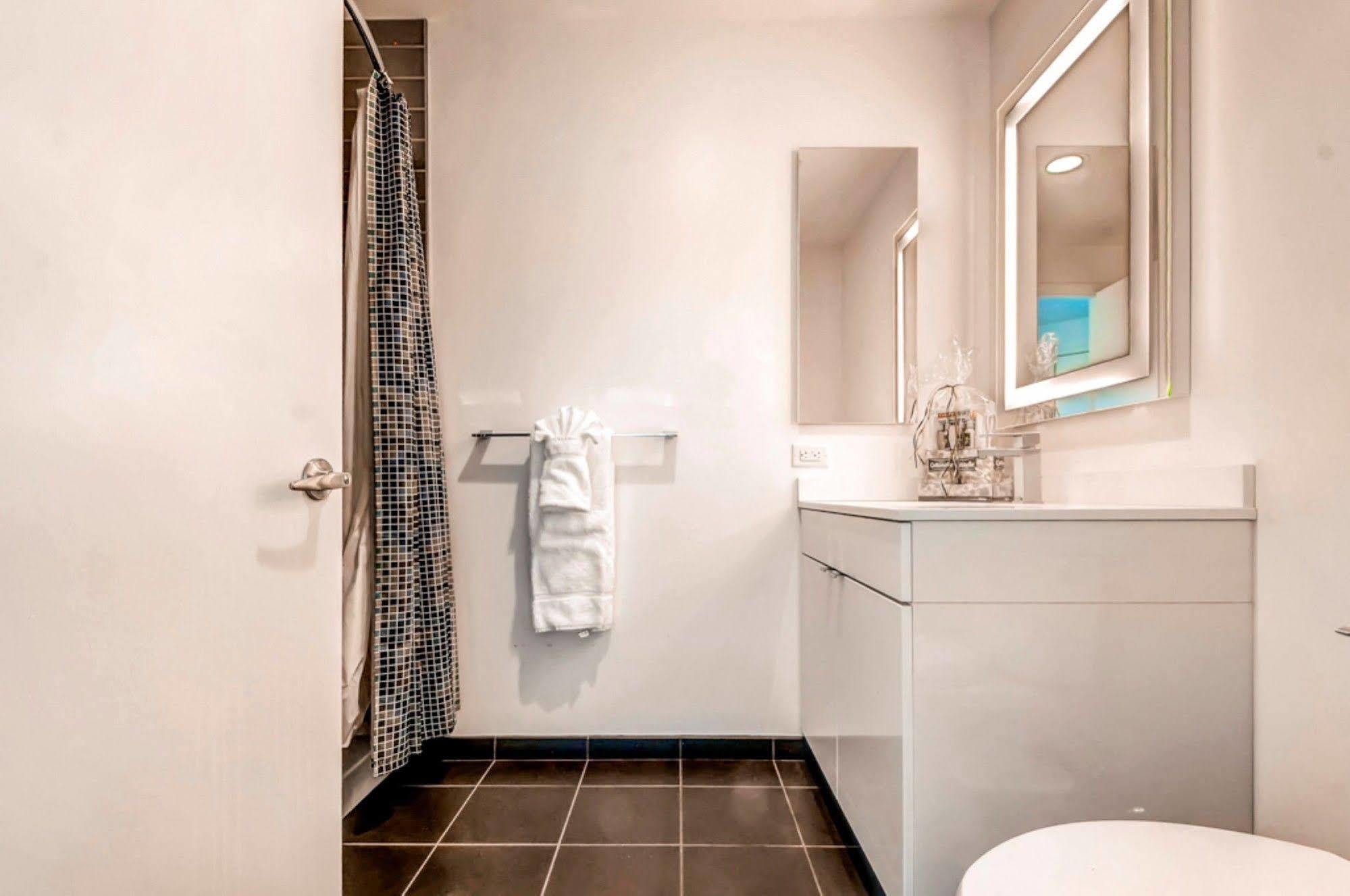 Global Luxury Suites At One Broadway Miami Exterior foto