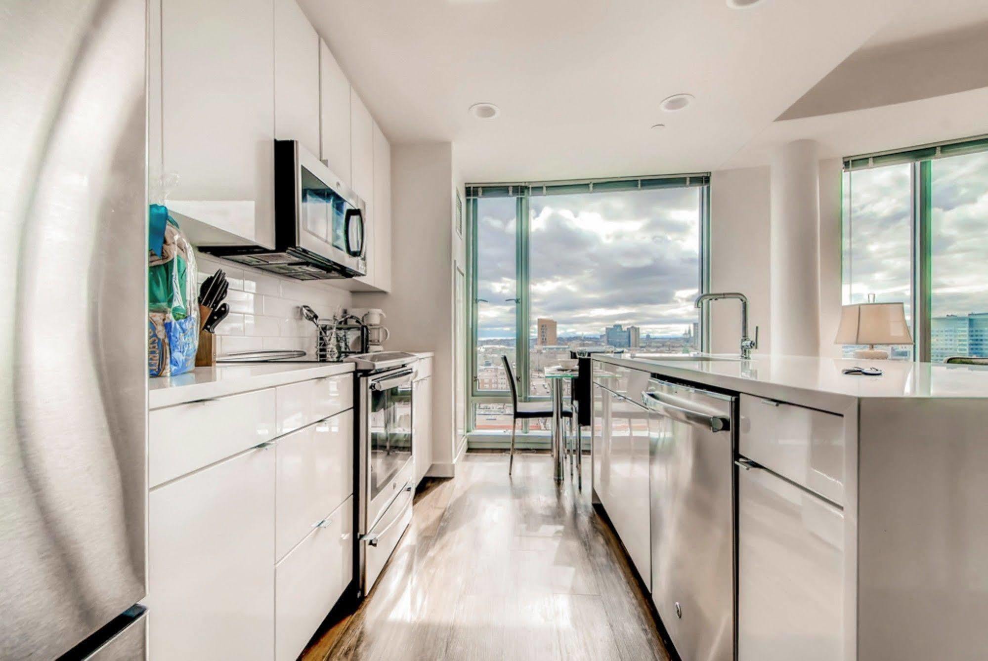 Global Luxury Suites At One Broadway Miami Exterior foto
